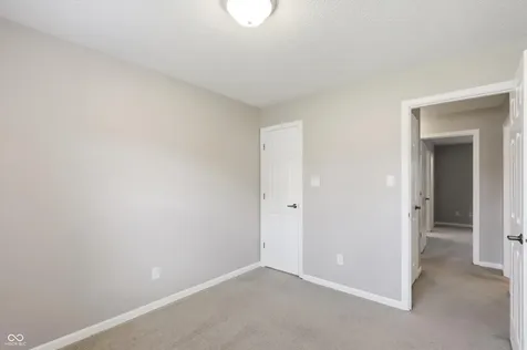 546 E Pine Ridge Drive Westfield IN 46074