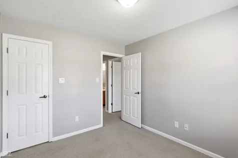 546 E Pine Ridge Drive Westfield IN 46074