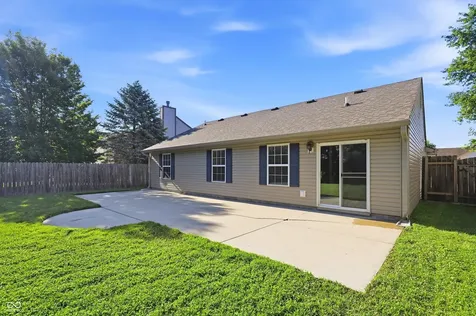 546 E Pine Ridge Drive Westfield IN 46074