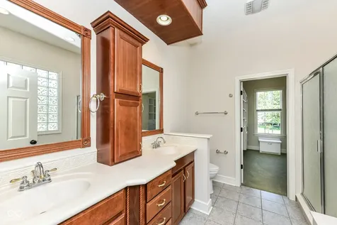 10655 Sunset Point Lane Fishers IN 46037