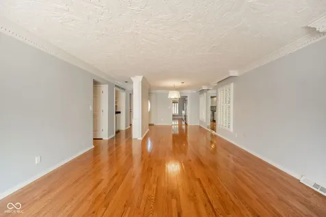 1066 Winterthur Indianapolis IN 46260