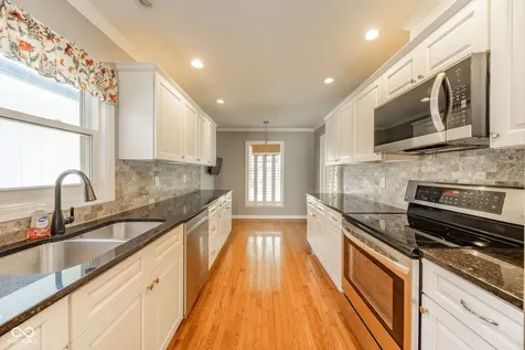 1066 Winterthur Indianapolis IN 46260