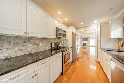 1066 Winterthur Indianapolis IN 46260