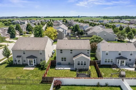 15271 Tiki Trail Noblesville IN 46060