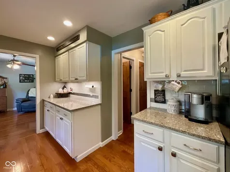 15830 E Lake Shore Drive N Hope IN 47246