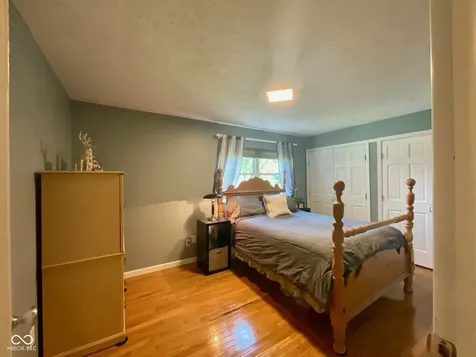 15830 E Lake Shore Drive N Hope IN 47246
