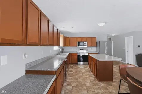7835 Bombay Lane Indianapolis IN 46239
