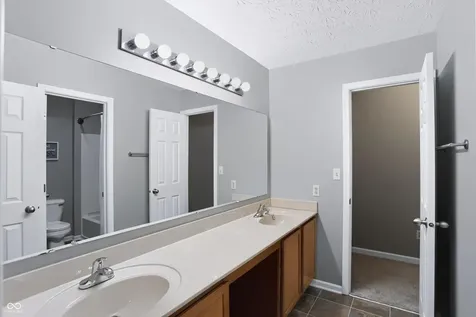 7835 Bombay Lane Indianapolis IN 46239
