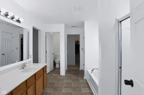 7835 Bombay Lane Indianapolis IN 46239