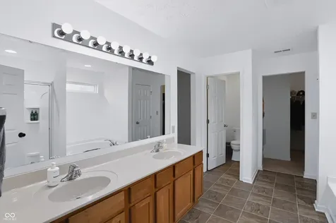 7835 Bombay Lane Indianapolis IN 46239