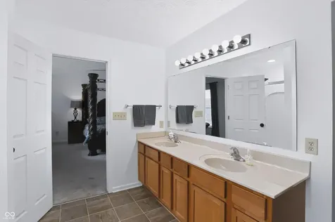 7835 Bombay Lane Indianapolis IN 46239