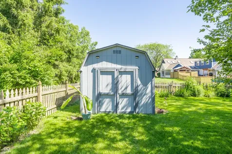 8050 Clearwater Drive Indianapolis IN 46256