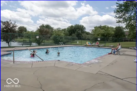 8050 Clearwater Drive Indianapolis IN 46256