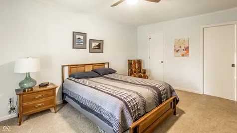 8050 Clearwater Drive Indianapolis IN 46256