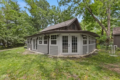 1737 E 72nd Street Indianapolis IN 46240