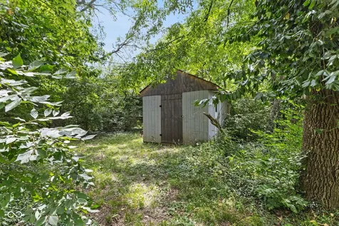 1737 E 72nd Street Indianapolis IN 46240