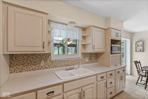 3555 Rahke Road Indianapolis IN 46217