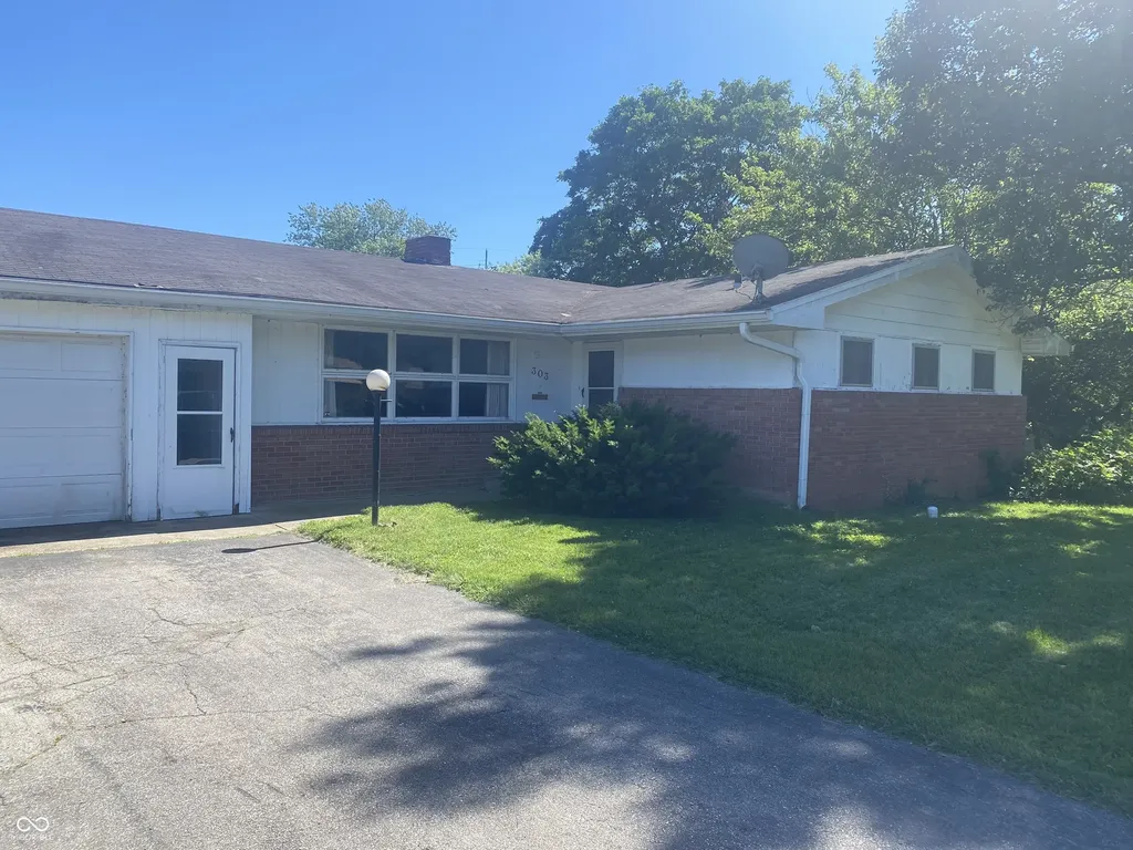 303 Sunset Drive Columbus IN 47201