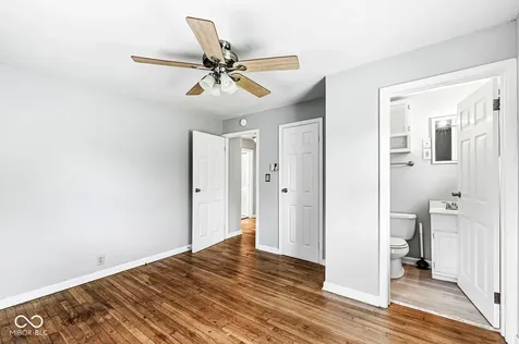 6634 N Oakview Drive Indianapolis IN 46278