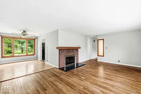 6634 N Oakview Drive Indianapolis IN 46278