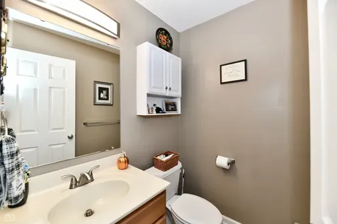 5862 Columbia Circle Greenwood IN 46142