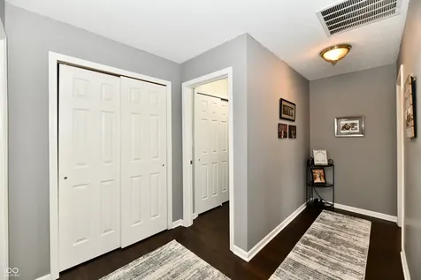 5862 Columbia Circle Greenwood IN 46142