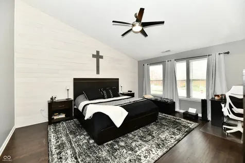 5862 Columbia Circle Greenwood IN 46142