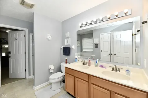 5862 Columbia Circle Greenwood IN 46142