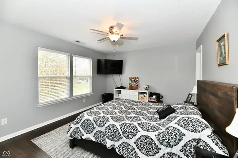 5862 Columbia Circle Greenwood IN 46142