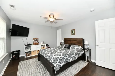 5862 Columbia Circle Greenwood IN 46142