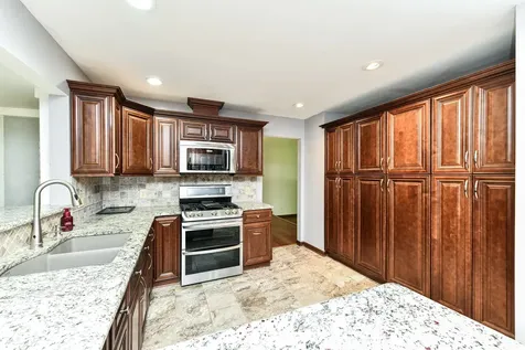 7011 Wildridge Drive Indianapolis IN 46256