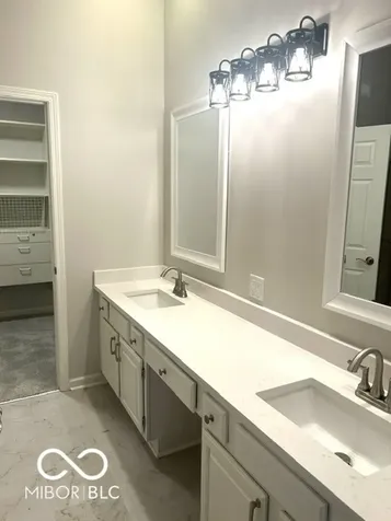 11157 Stratford Way Fishers IN 46038