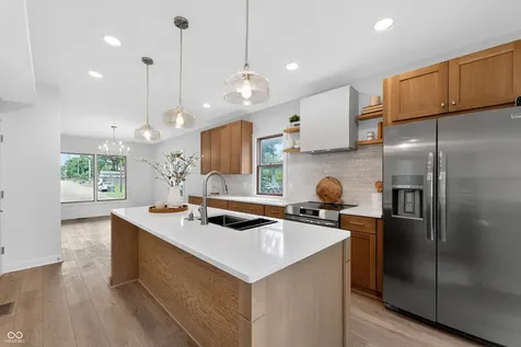 37 S Spencer Avenue Indianapolis IN 46219