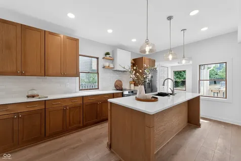 37 S Spencer Avenue Indianapolis IN 46219
