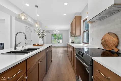 37 S Spencer Avenue Indianapolis IN 46219
