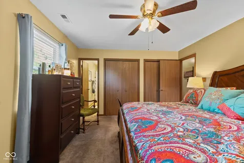 3153 Shellbark Indianapolis IN 46235