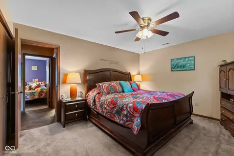 3153 Shellbark Indianapolis IN 46235