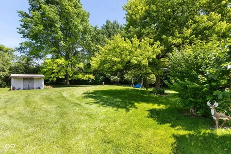 3153 Shellbark Indianapolis IN 46235