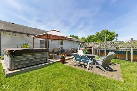 3153 Shellbark Indianapolis IN 46235
