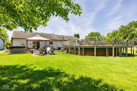 3153 Shellbark Indianapolis IN 46235