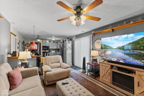 3153 Shellbark Indianapolis IN 46235