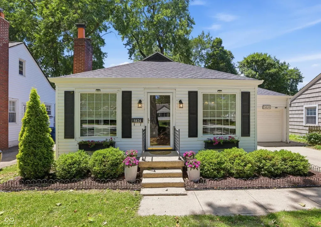 5824 Kingsley Drive Indianapolis IN 46220