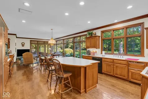 824 Wedgewood Lane Carmel IN 46033