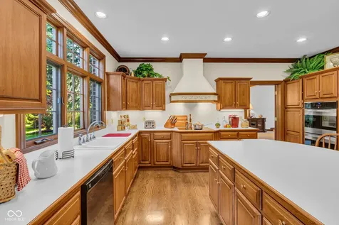 824 Wedgewood Lane Carmel IN 46033