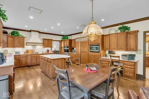 824 Wedgewood Lane Carmel IN 46033