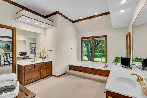 824 Wedgewood Lane Carmel IN 46033