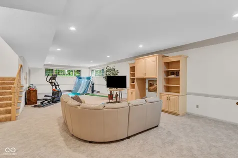 824 Wedgewood Lane Carmel IN 46033