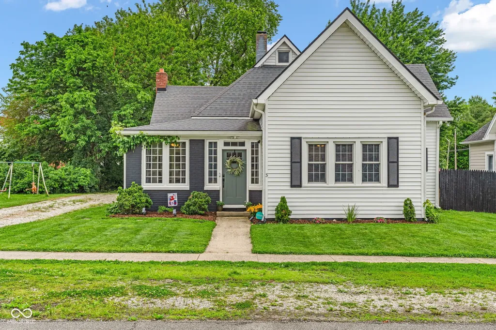 3 S Nebraska Street North Salem IN 46165