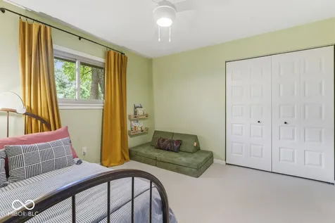 5261 Olympia Drive Indianapolis IN 46228