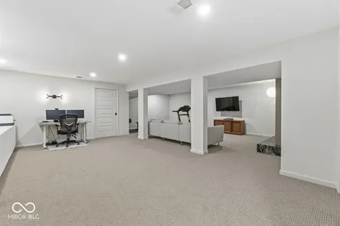 5261 Olympia Drive Indianapolis IN 46228